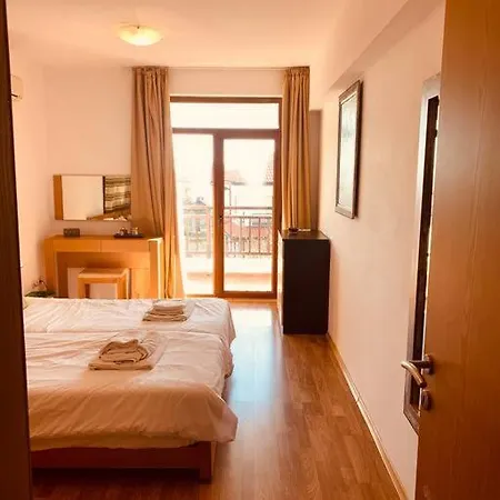 Lovely In Peaceful Family Near To Nesebar Kableshkovo (Burgas)