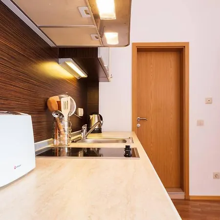 Lovely In Peaceful Family Near To Nesebar Apartament